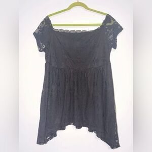Torrid Black Lace Tunic Top short sleeves off the shoulder neckline babydoll-G